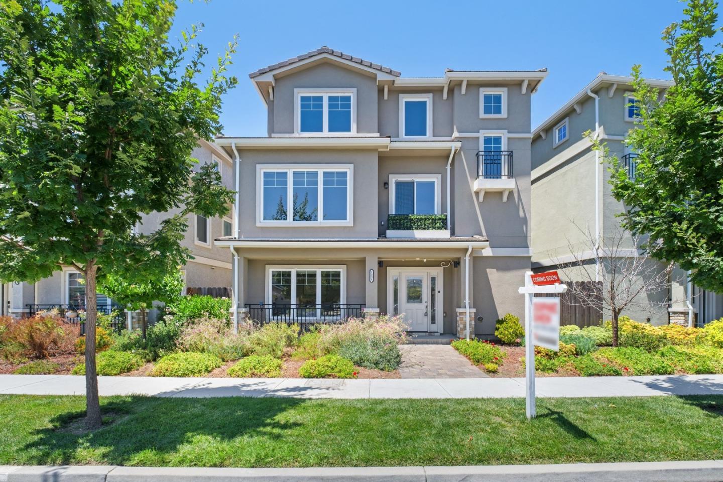 Property Photo: 1331 Araujo Street CA 95131