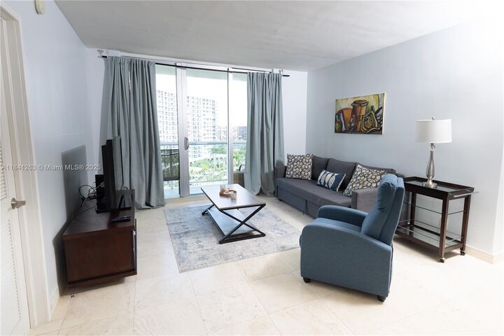 Property Photo:  3901 S Ocean Dr 11P  FL 33019 