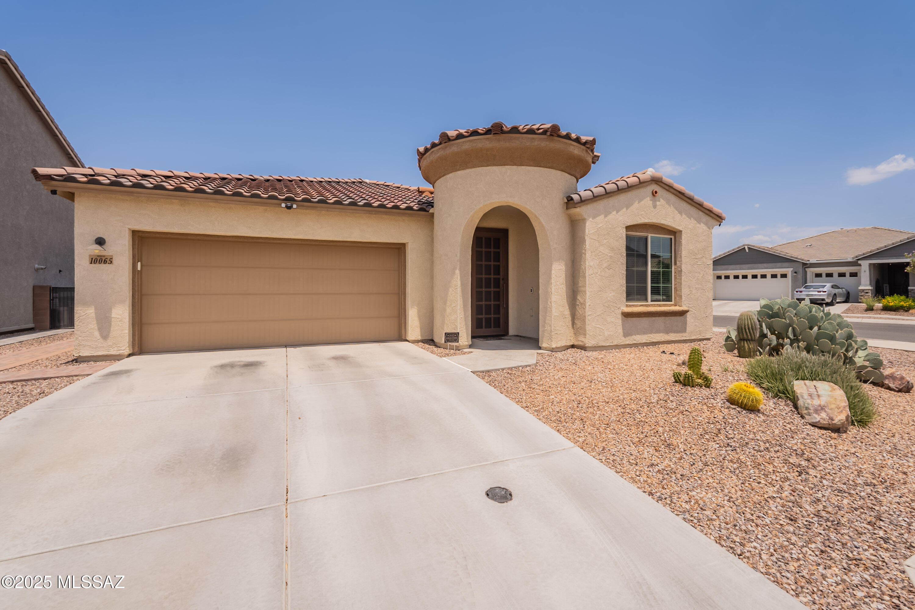 Property Photo:  10065 E Clark Springs Trail  AZ 85747 