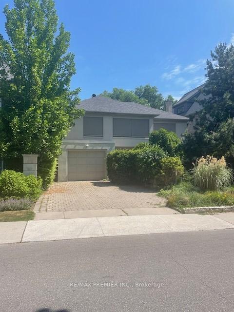 249 Forest Hill Road  Toronto ON M5P 2N3 photo