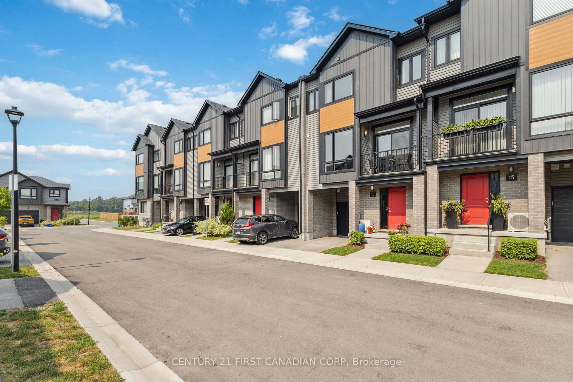 Photo de la propriété: 819 Kleinburg Drive 13 ON N5X 0N6