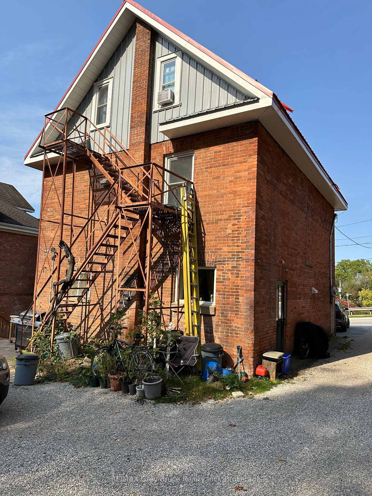 Property Photo:  537 8th Street E 3  ON N4K 1L7 