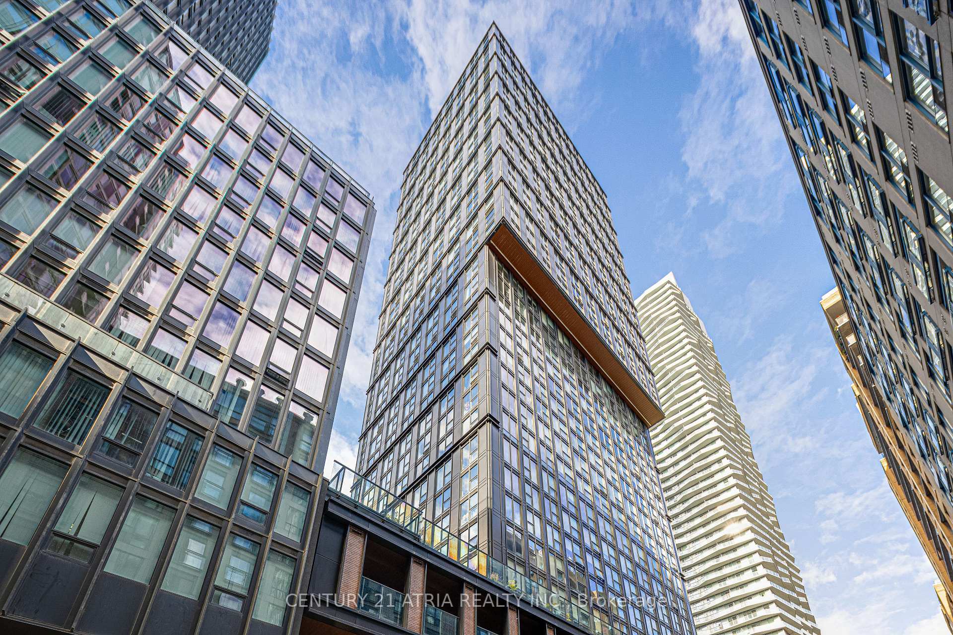 Property Photo:  82 Dalhousie Street 1915  ON M5B 0C5 