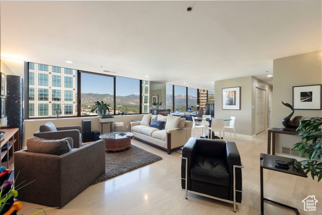 Property Photo: 44 W Broadway 2507 UT 84101