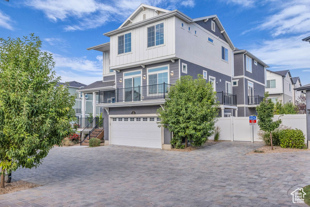 Property Photo: 174 E Polaris Dr UT 84045