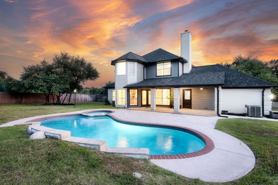 Property Photo: 1525 County Road 262 TX 78633