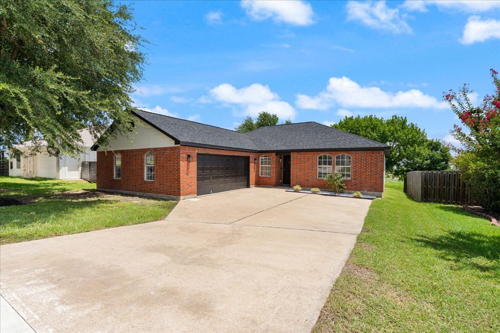 Property Photo:  772 Clearview Circle  TX 78666 
