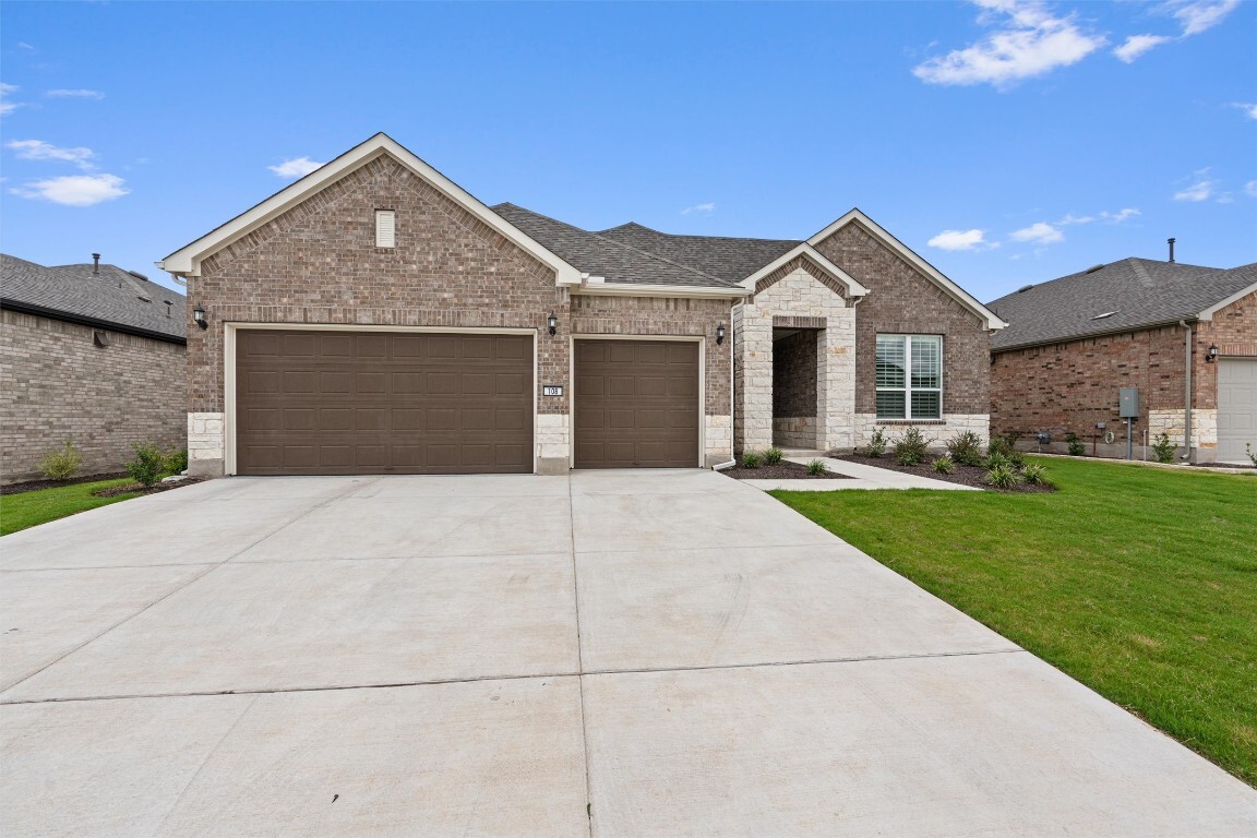 Property Photo: 108 Diamond Point Road TX 78633