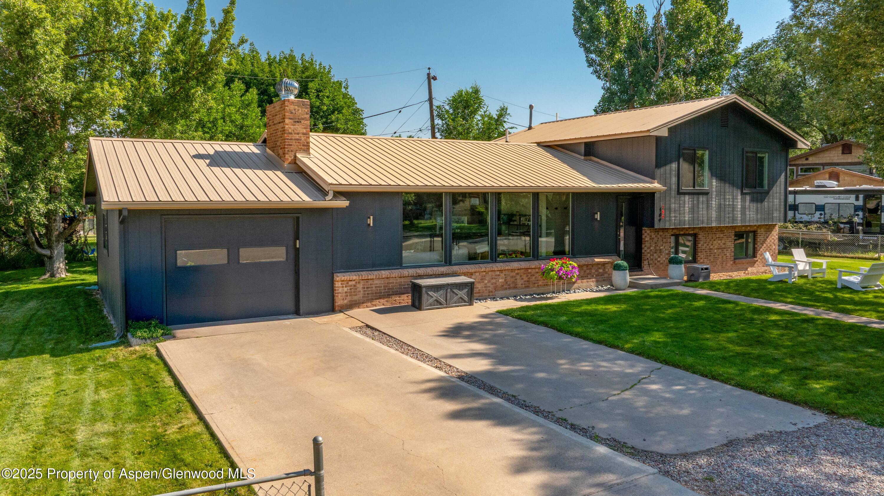 Property Photo:  189 Capitol Avenue  CO 81623 