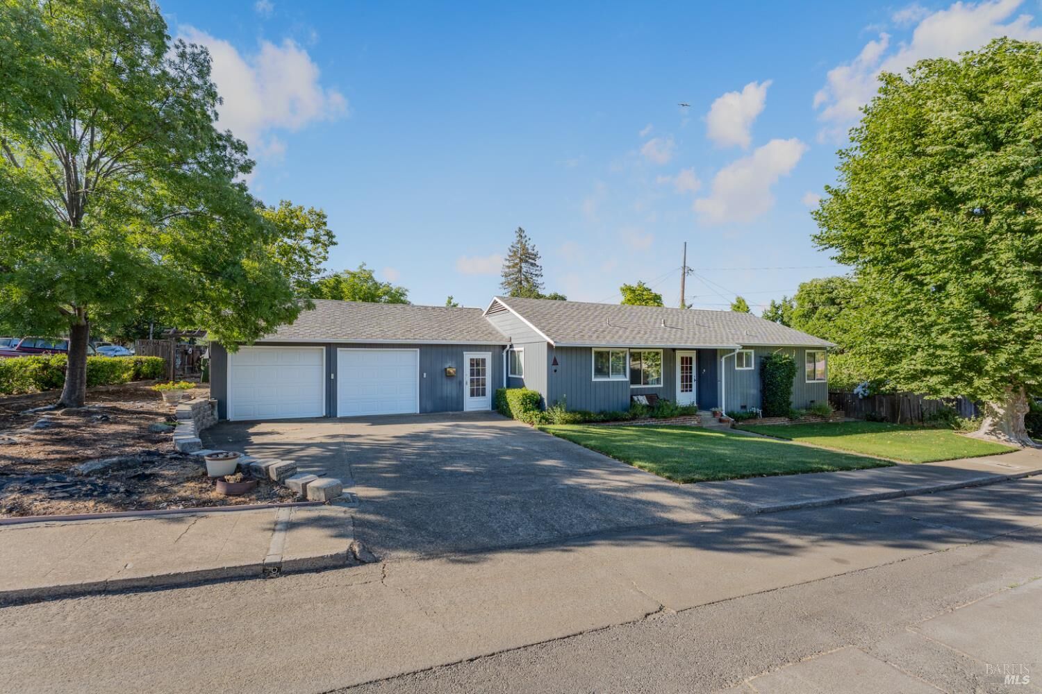 Property Photo:  150 Calvert Court  CA 95482 