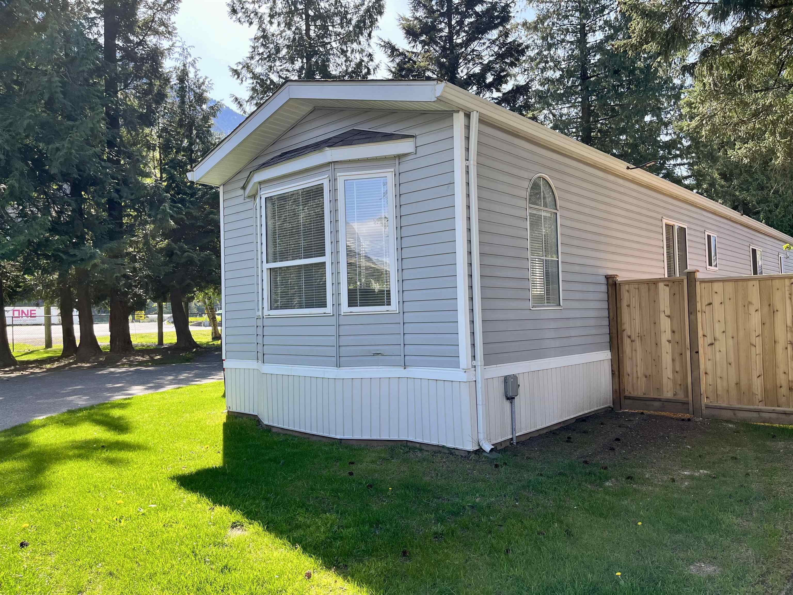 Property Photo:  63071 Flood Hope Road 20  BC V0X 1L2 