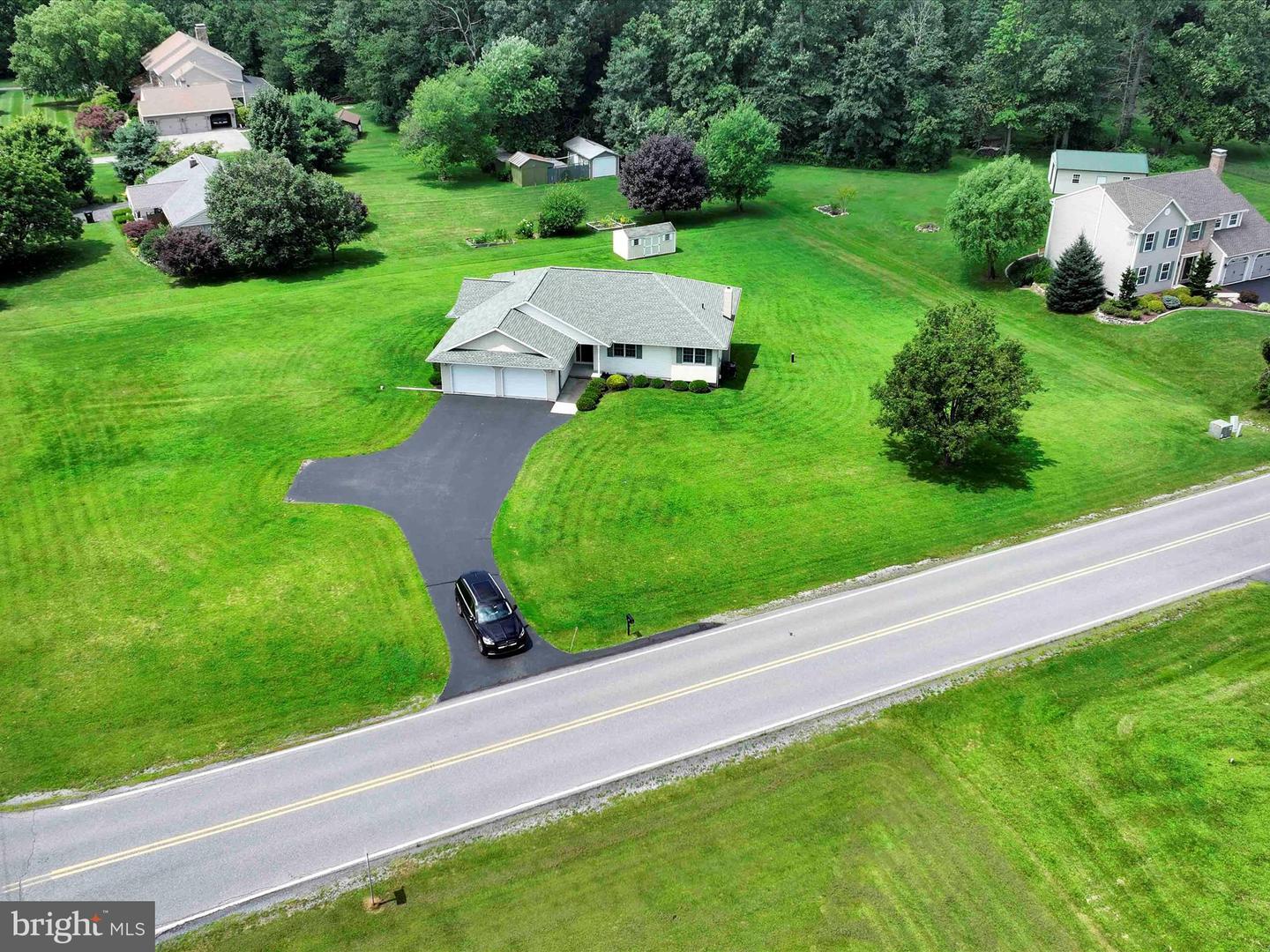 Property Photo:  2 Highland Hills Drive  PA 19522 