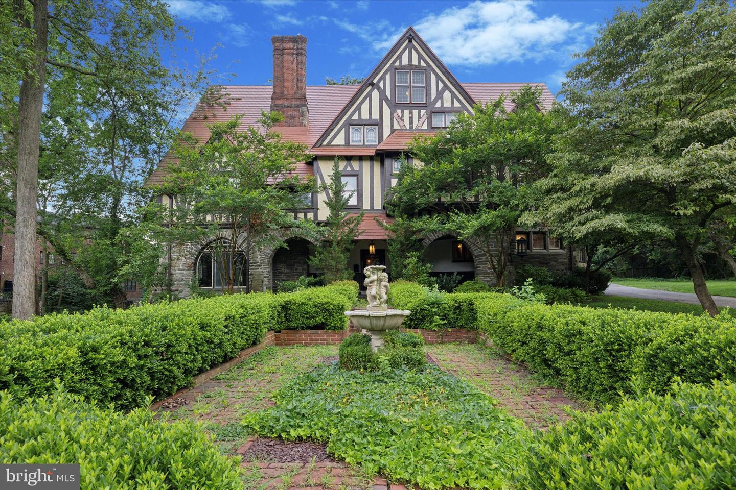Property Photo: 20 Berwick Road PA 19066