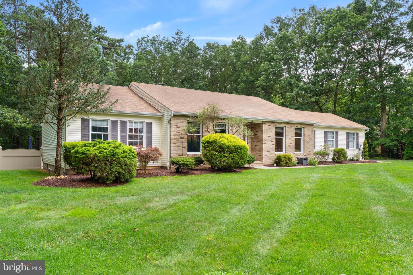 Property Photo: 3 Carroll Court NJ 08527