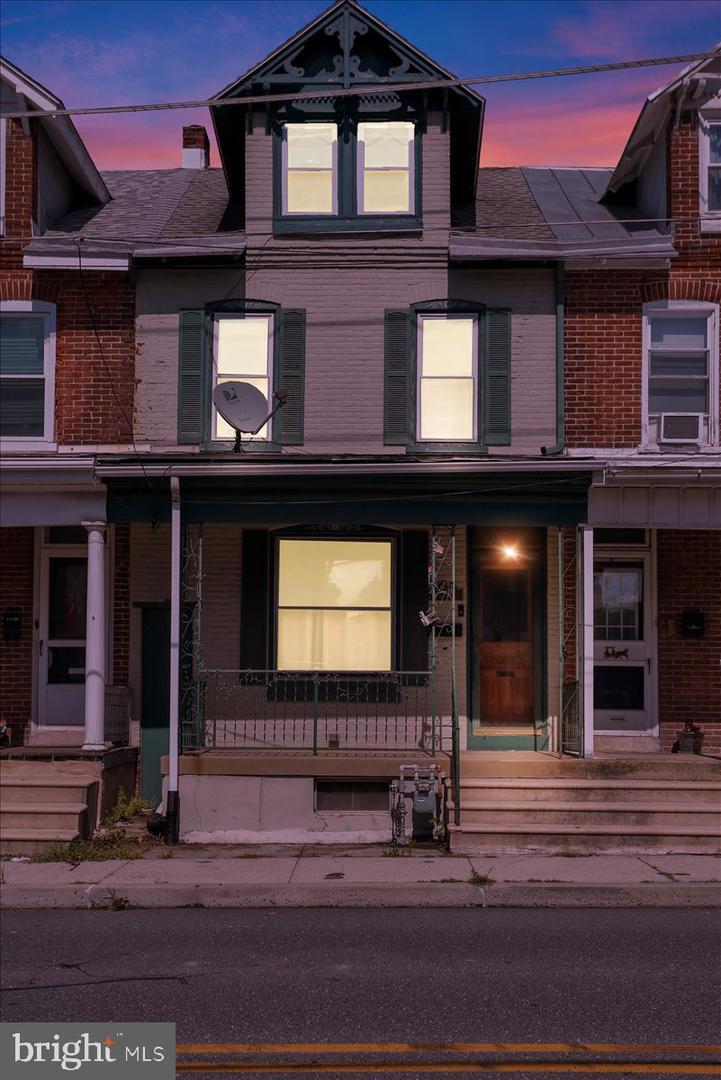 Property Photo:  125 N Franklin Street  PA 19522 