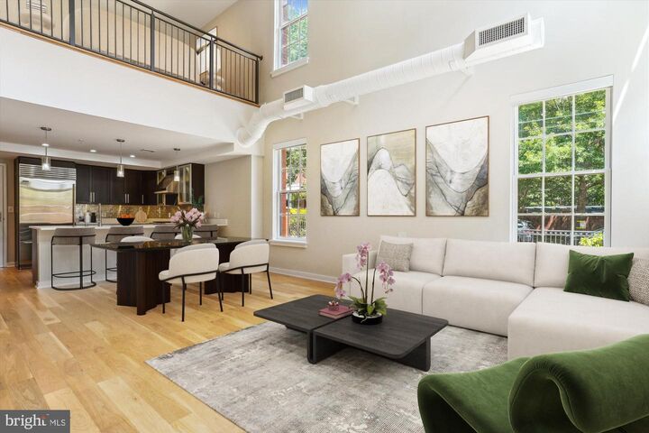 1610 N Queen Street 211  Arlington VA 22209 photo