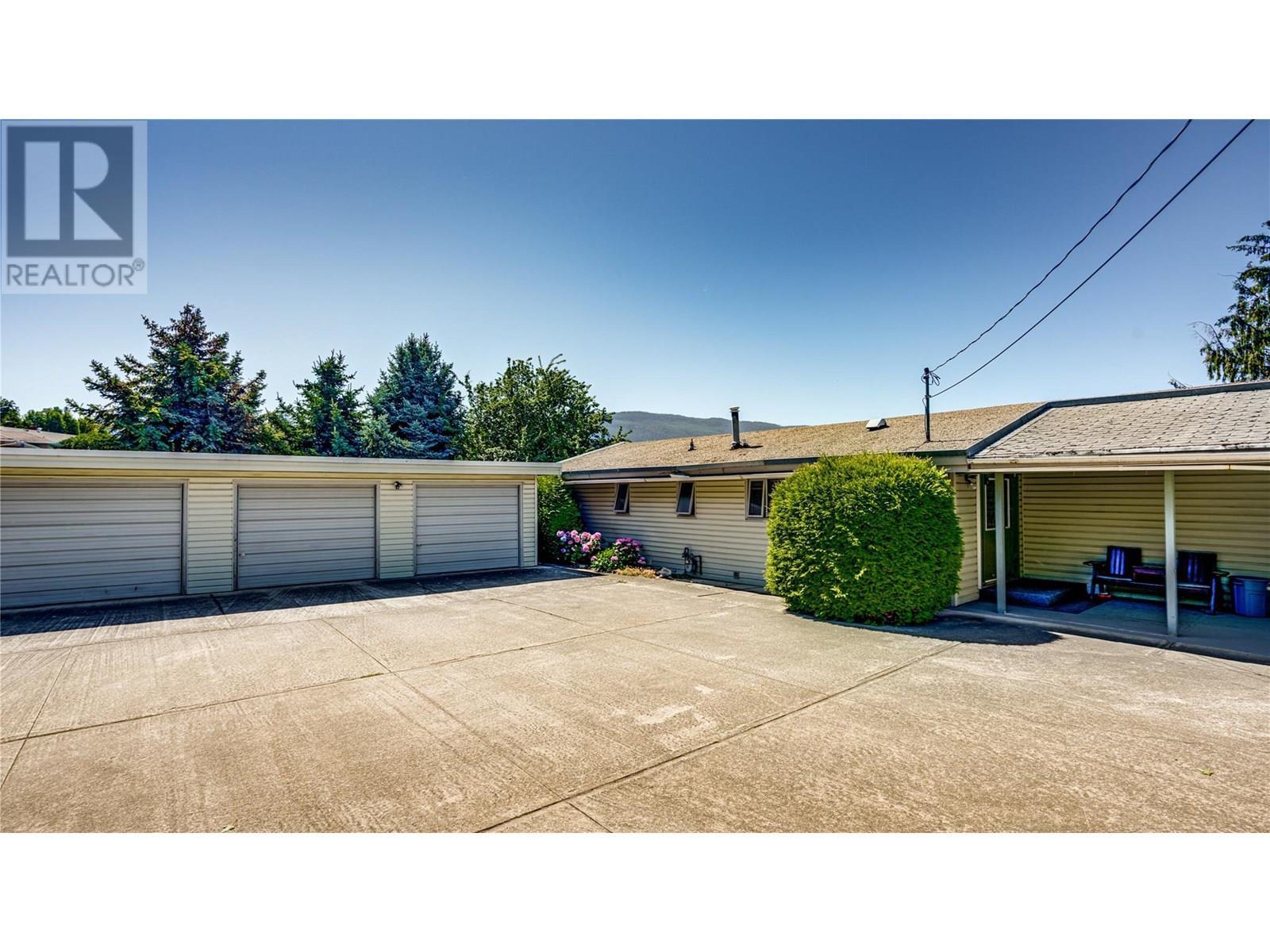 Property Photo:  9536 Buchanan Road  BC V1B 2X1 
