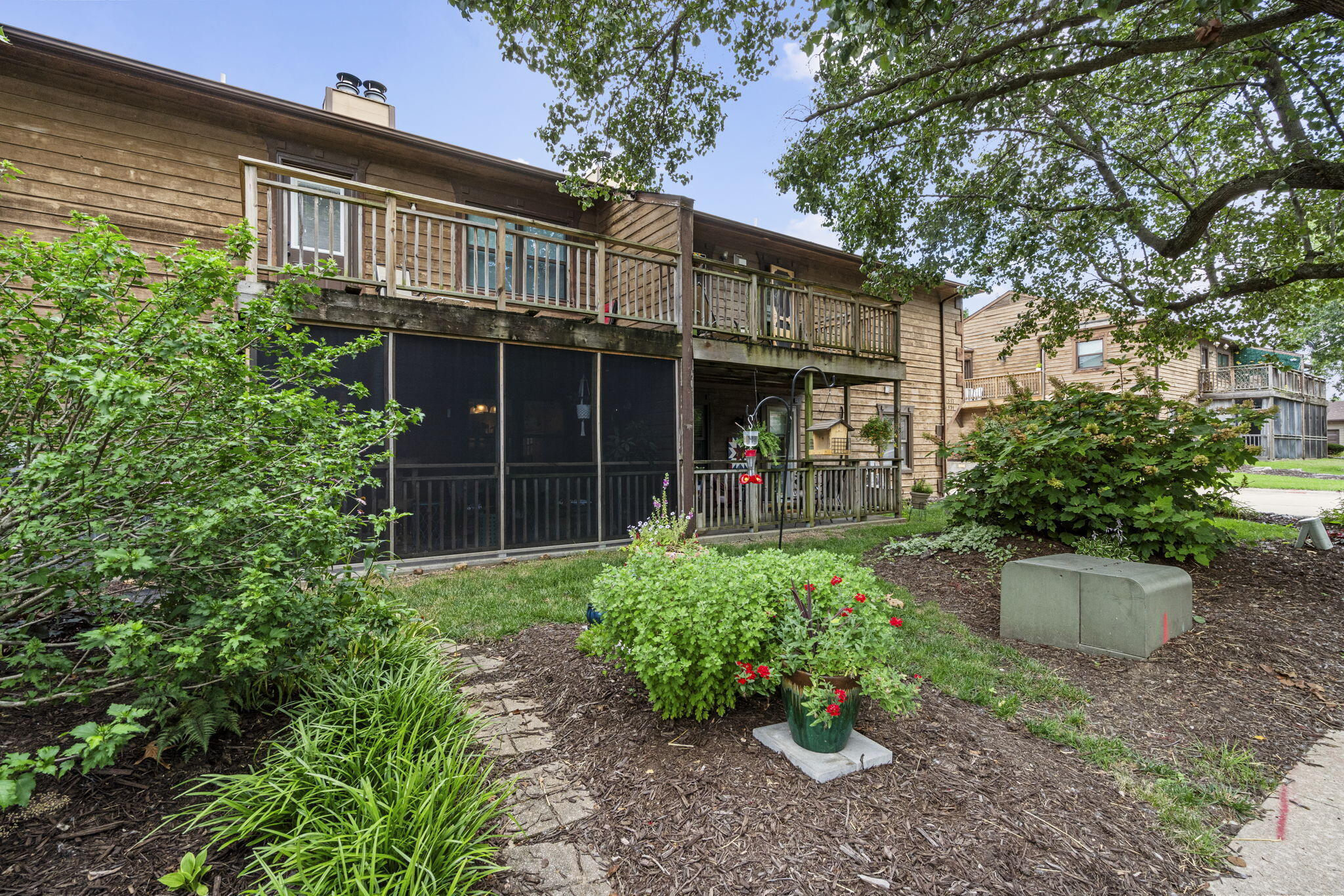 Property Photo: 517 Huntridge Dr MO 65201