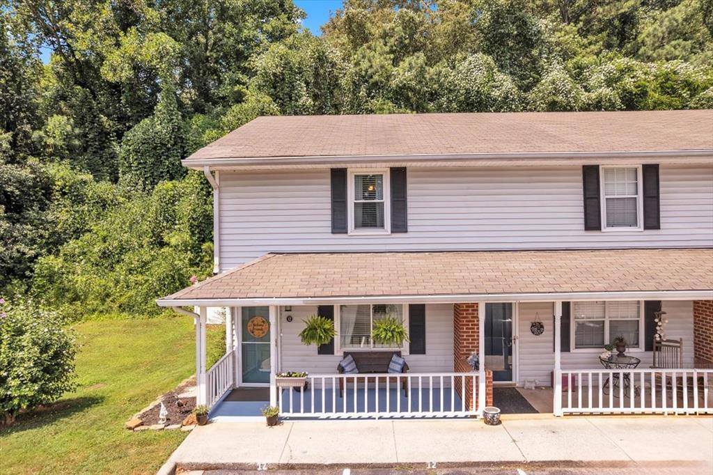 Property Photo: 1102 Brookwood Lane GA 30720