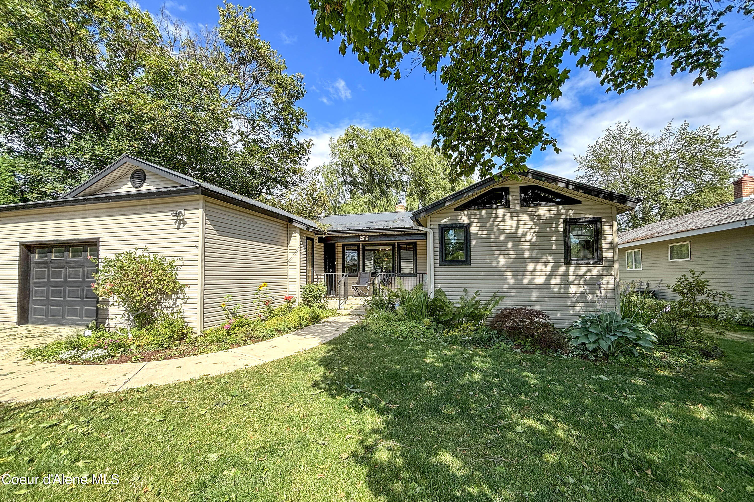 311 St Clair Ave  Sandpoint ID 83864 photo