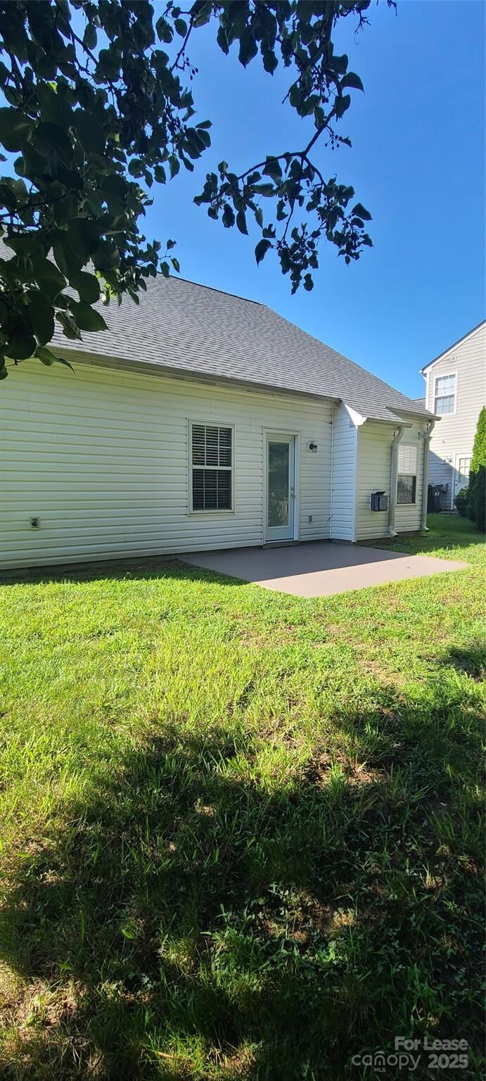 Property Photo:  5913 Hidden Meadow Lane  NC 28269 