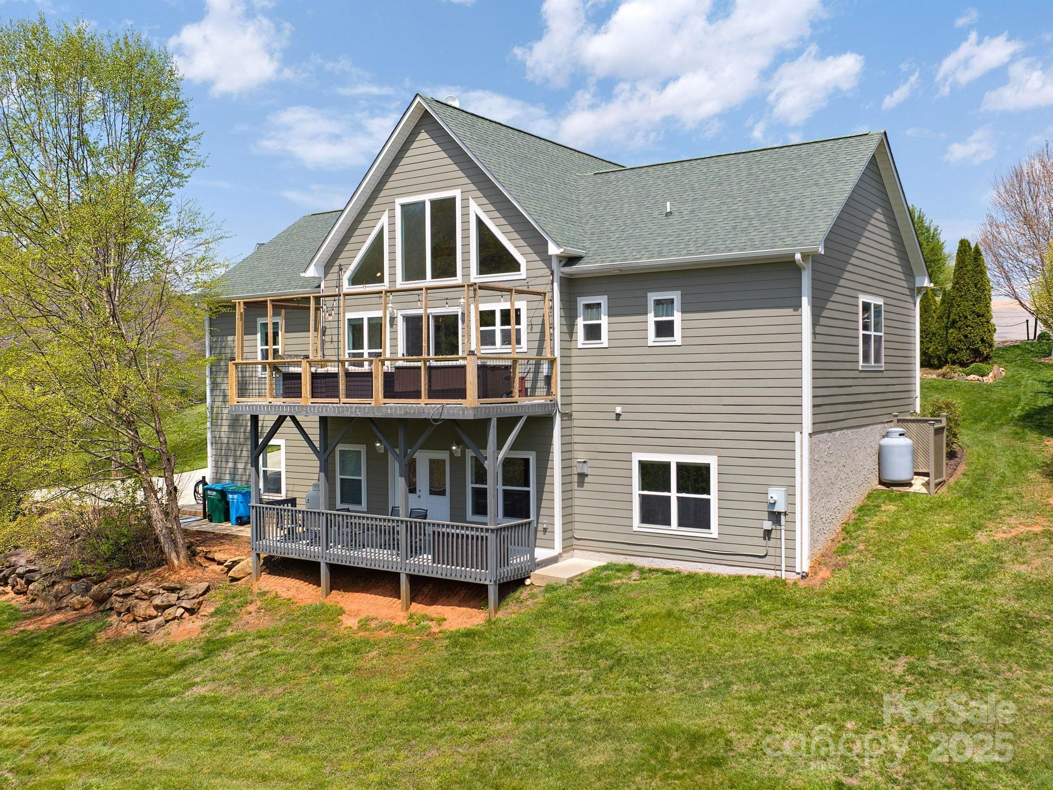 Property Photo:  29 Enchanted Oak Lane  NC 28701 