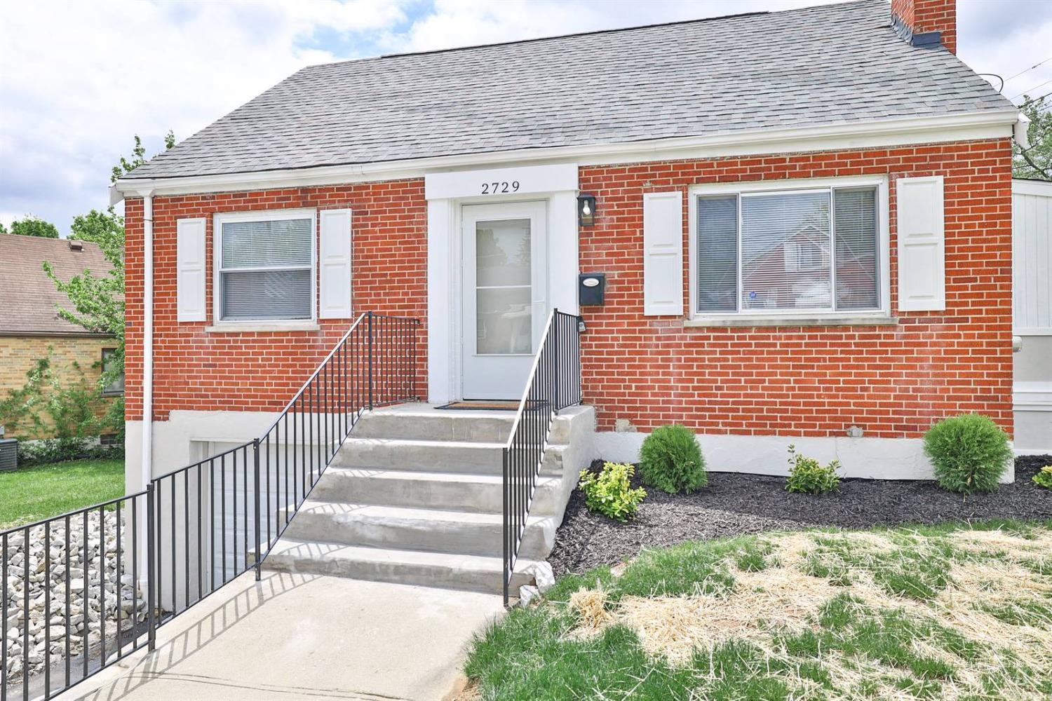 Property Photo: 2729 Hennge Drive OH 45239
