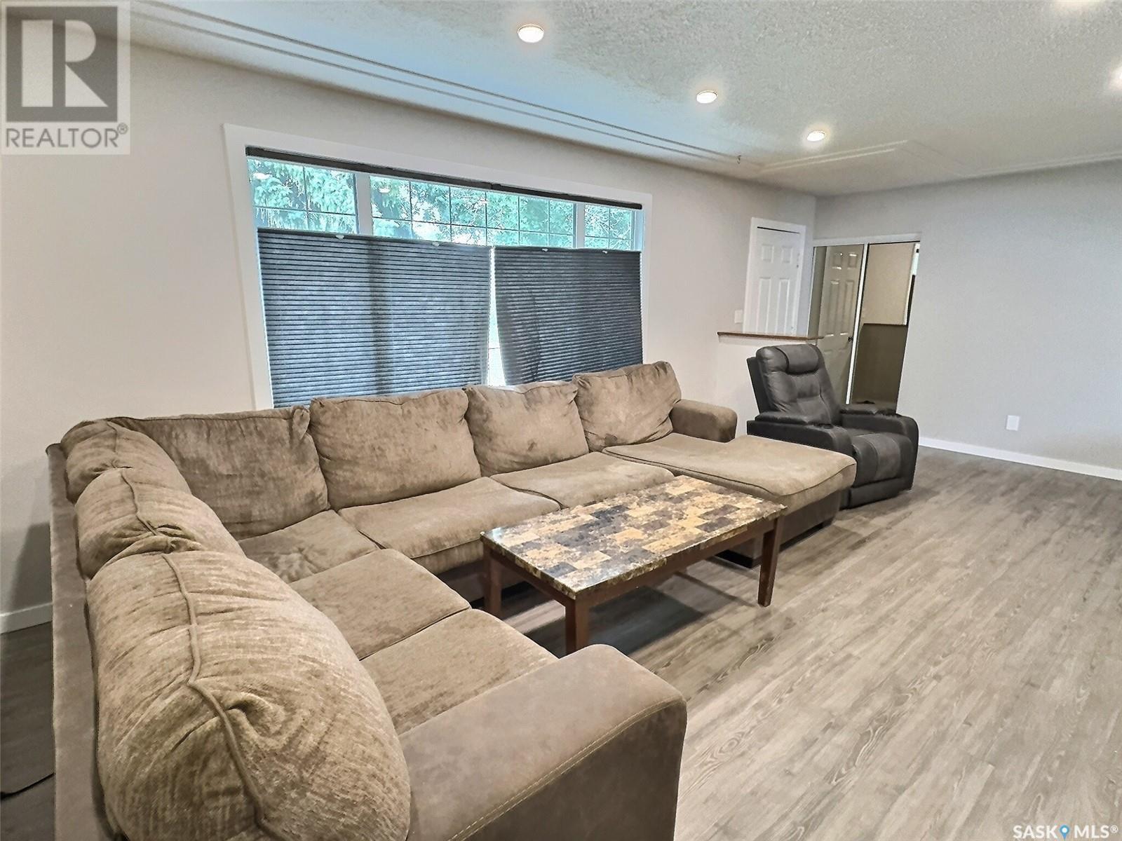 Property Photo: 264 Duncan Road SK S4A 0A4