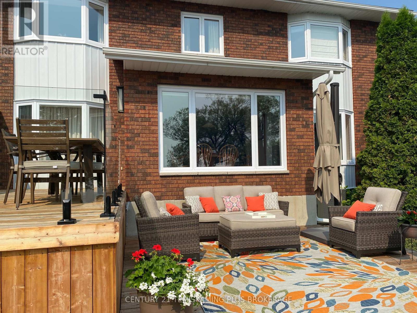 Property Photo:  455 Lakeshore Road  ON P0J 1P0 