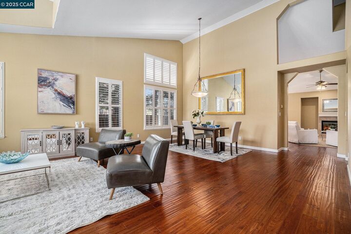 Property Photo: 121 St Nazaire Ct CA 94553