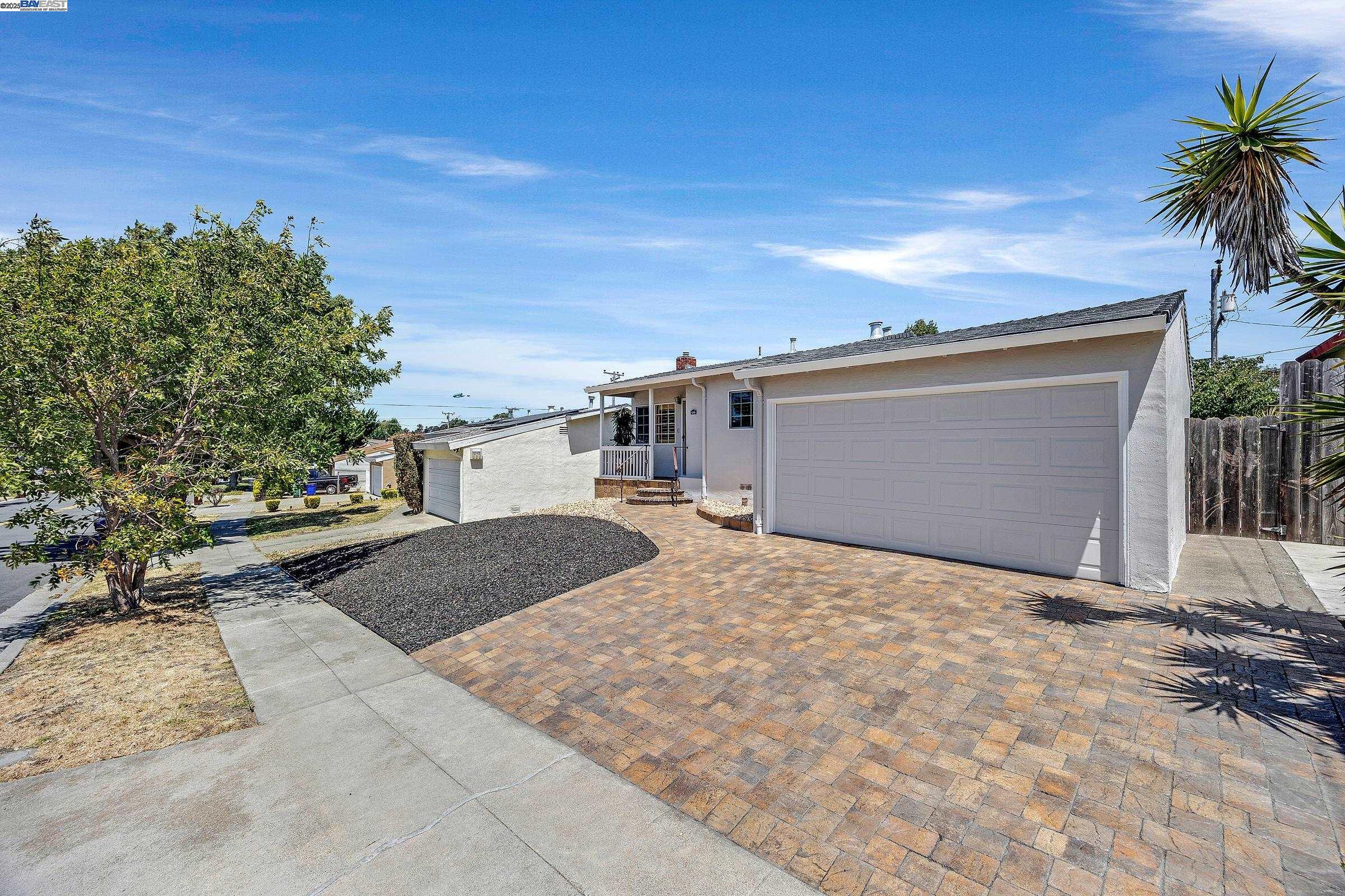 Property Photo:  2973 Groom Dr  CA 94806 