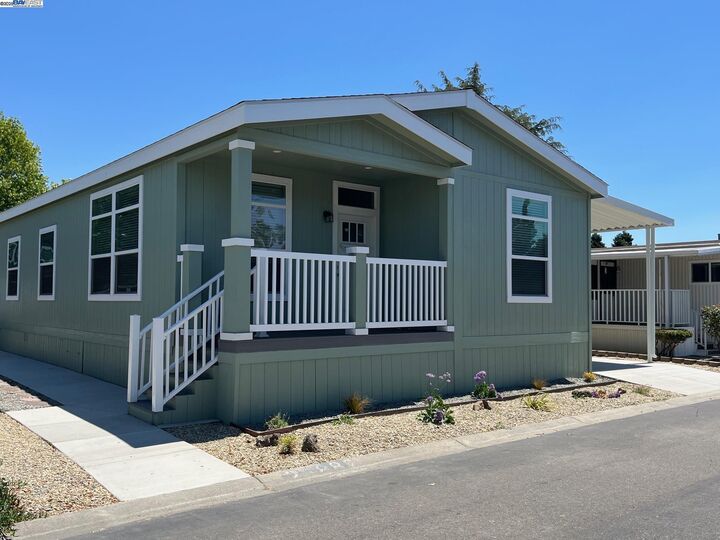28882 Miranda St.  Hayward CA 94544 photo