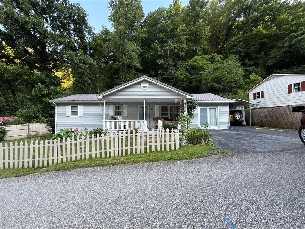 Property Photo: 165 Woodland Estates KY 41240