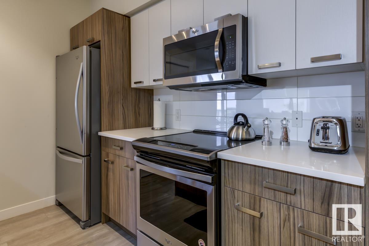 Property Photo:  10410 102 Avenue NW 1707  AB T5J 0E9 