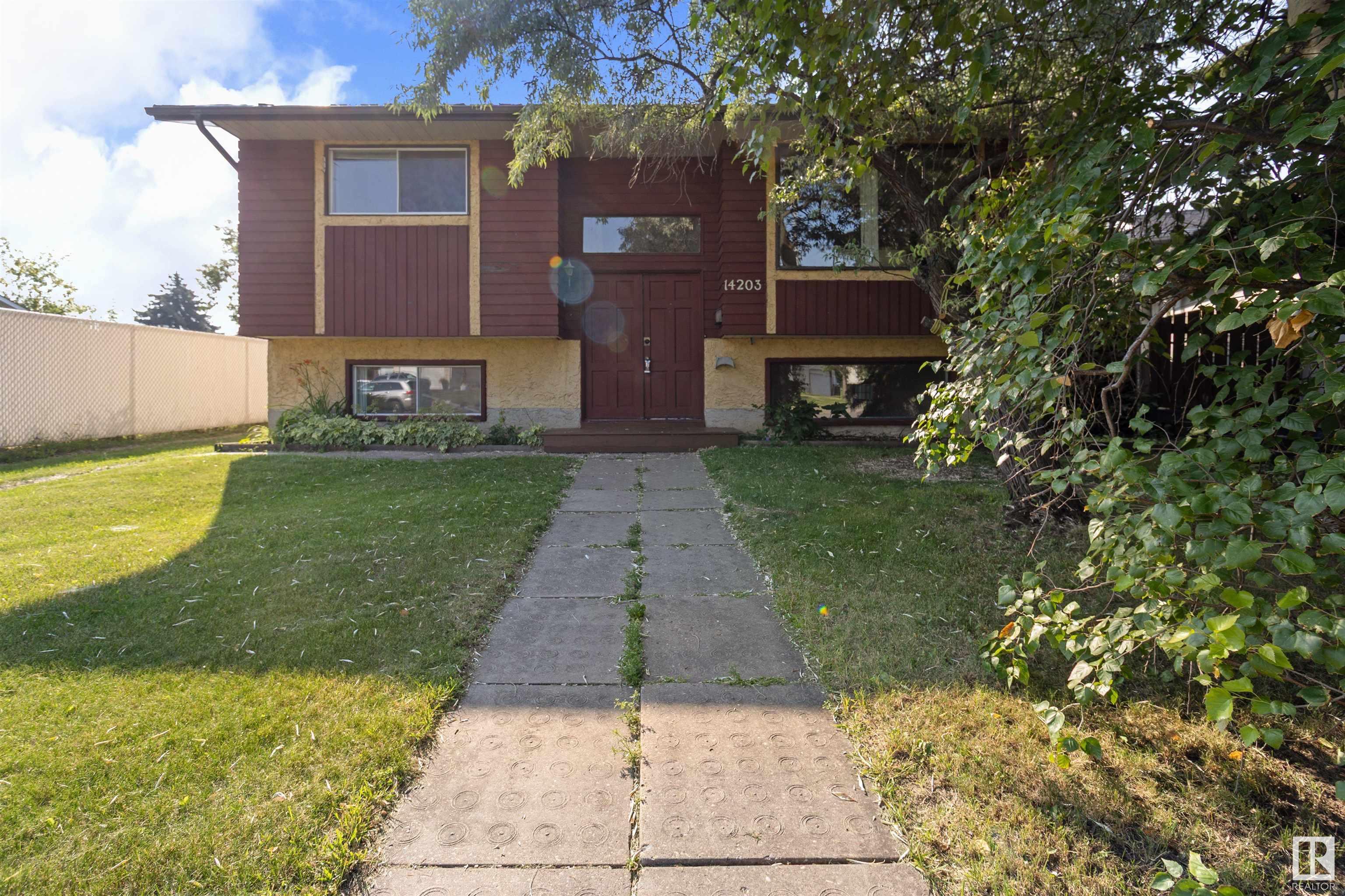 14203 22 Street NW  Edmonton AB T5Y 1E4 photo
