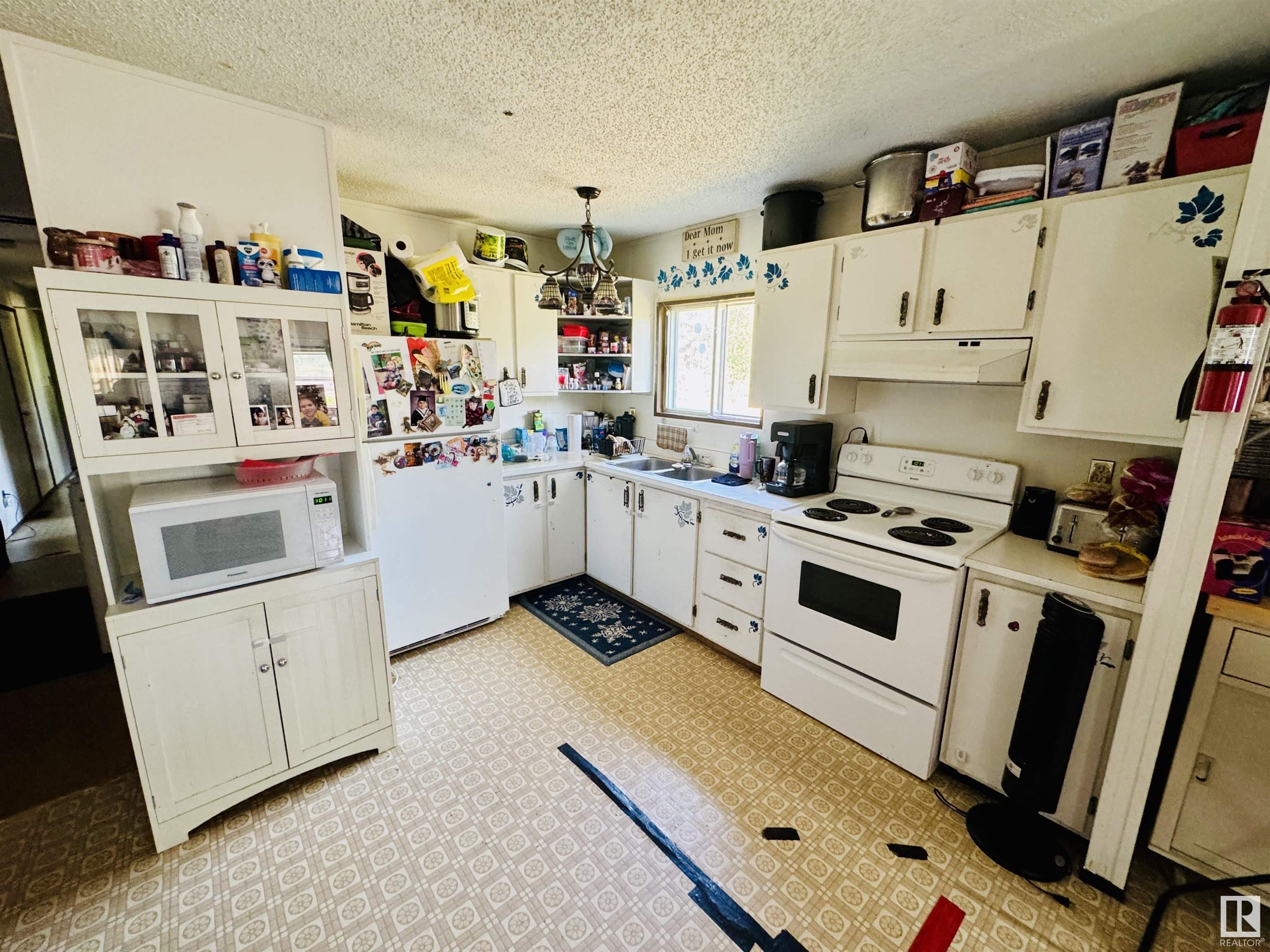 Property Photo:  356 58532 RR 113  AB T0A 0C0 