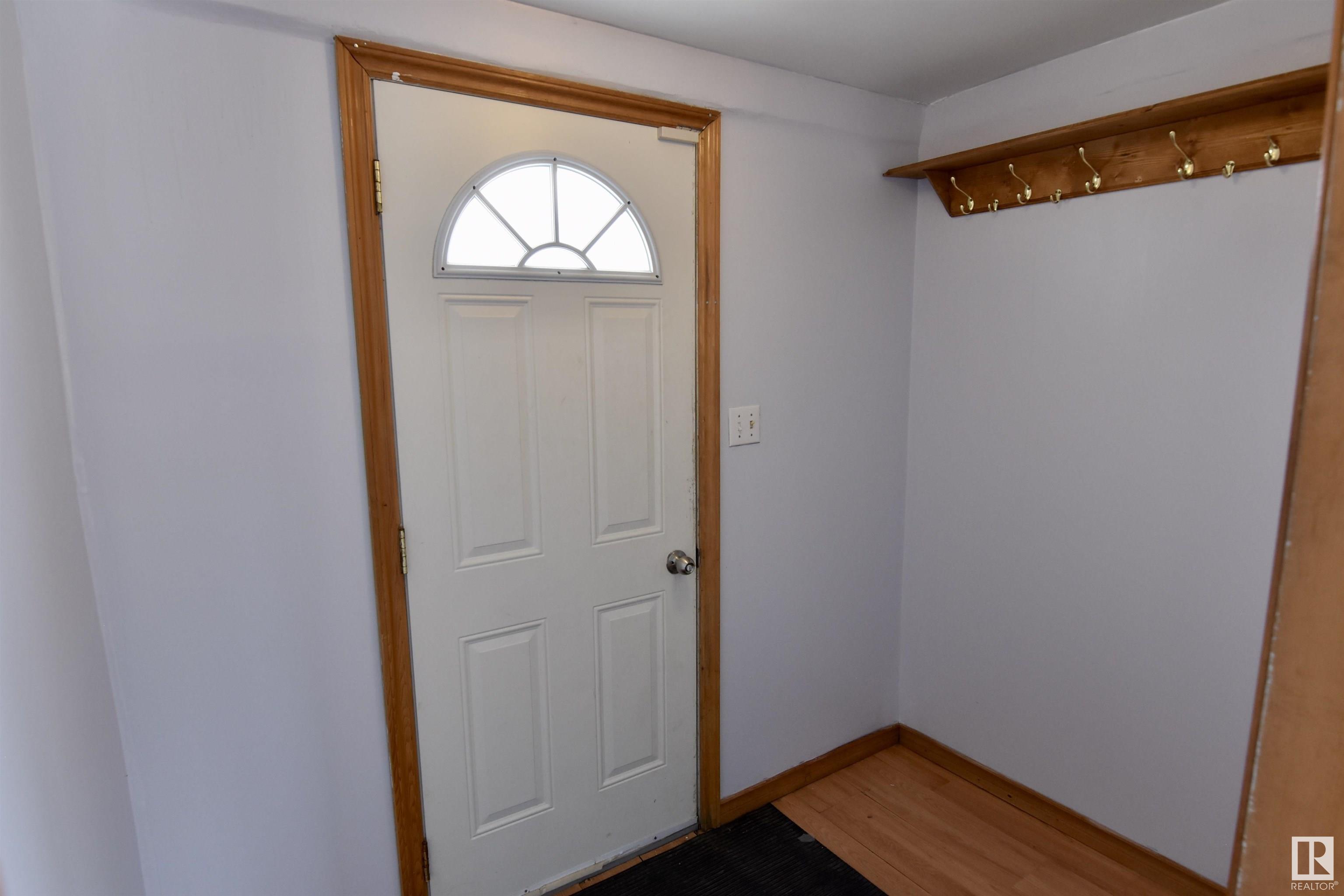 Photo de la propriété: 4629 46 Avenue AB T0A 3A3