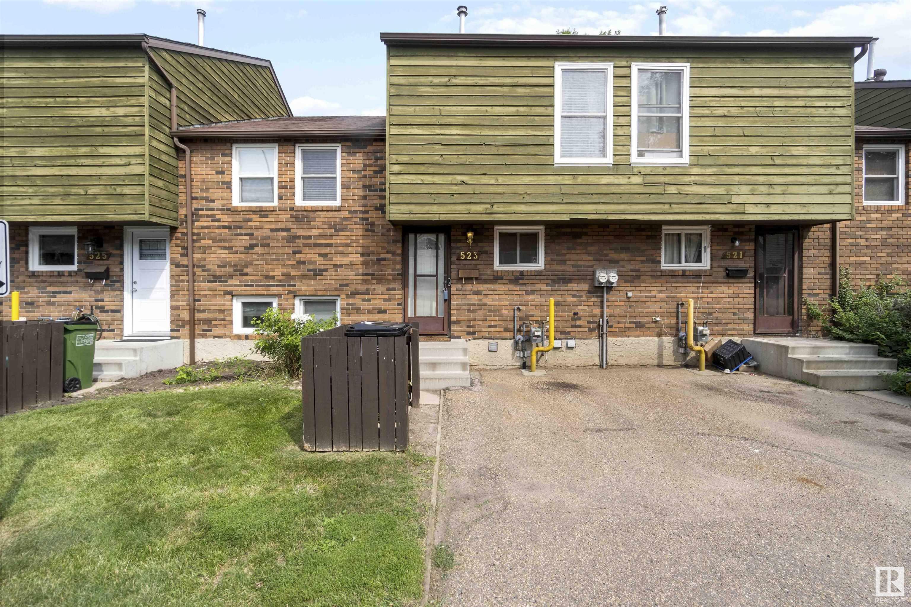 523 Abbottsfield Road NW  Edmonton AB T5W 4R3 photo