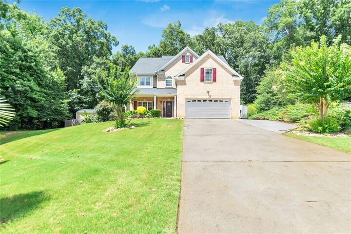 Property Photo: 305 Matthew Circle GA 30281