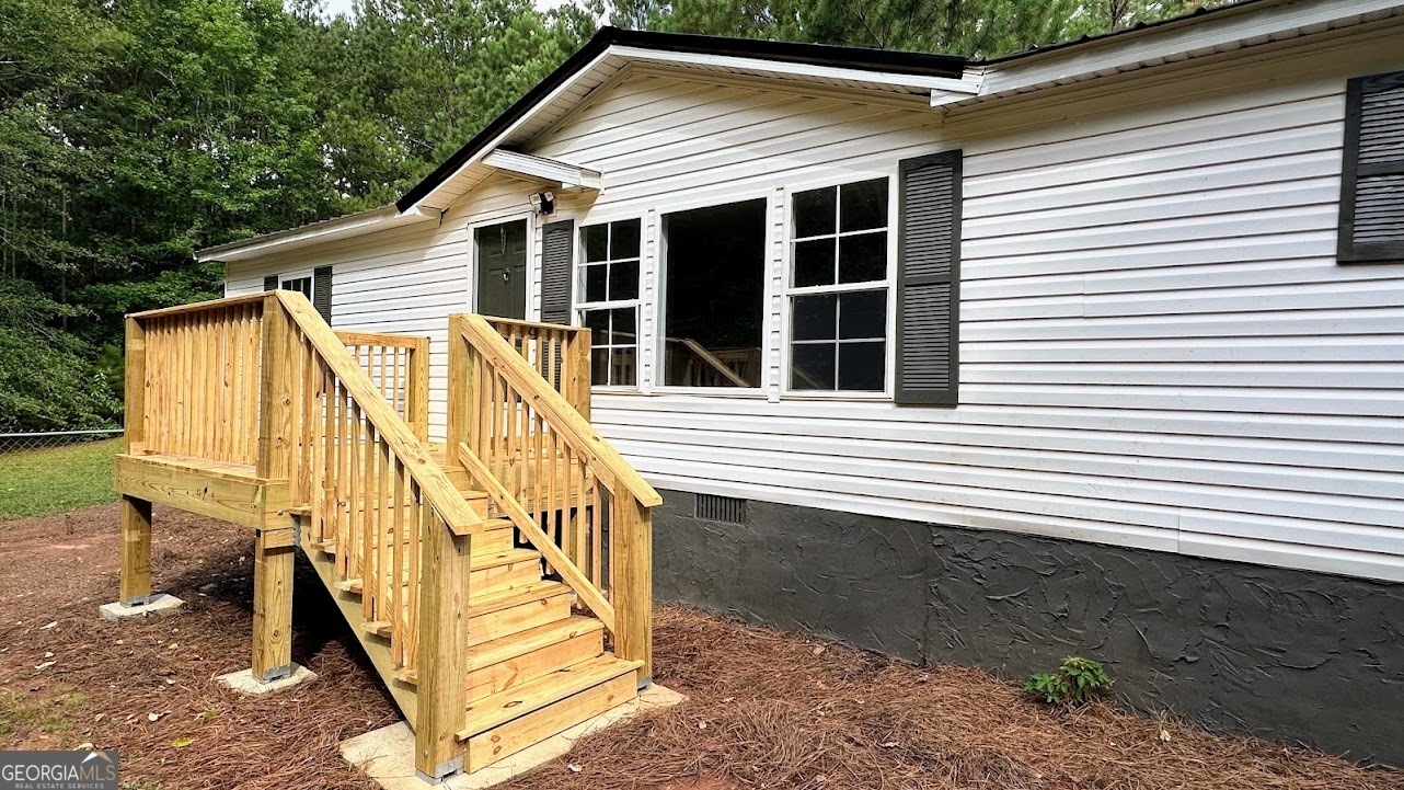 Property Photo: 334 Tanyard Road GA 30108