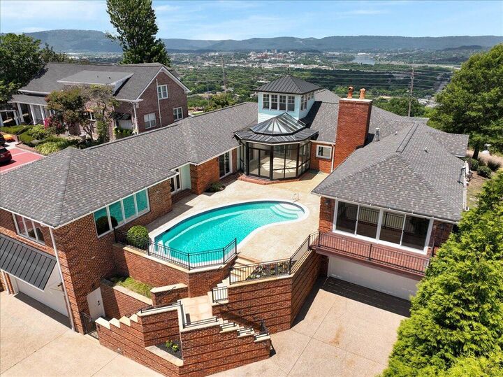 Property Photo:  312 N Crest Road  TN 37404 