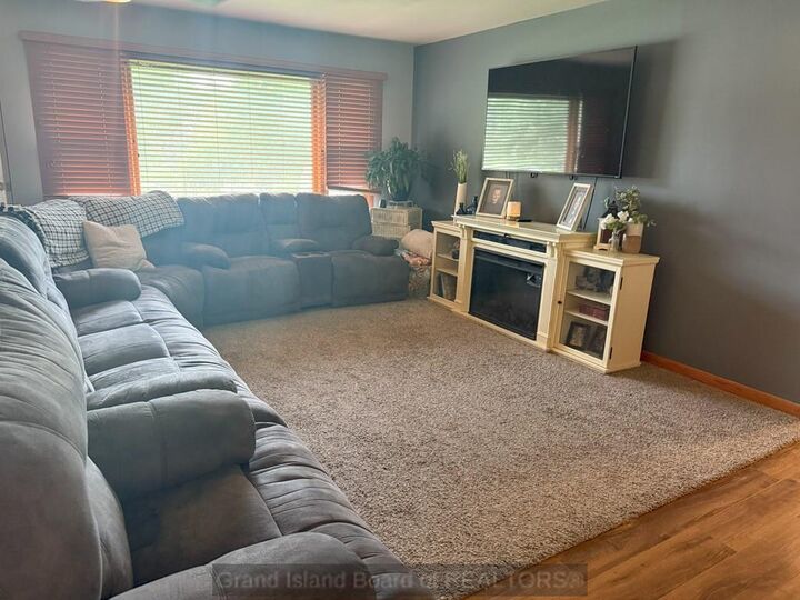 Property Photo: 1420 8th St NE 68818