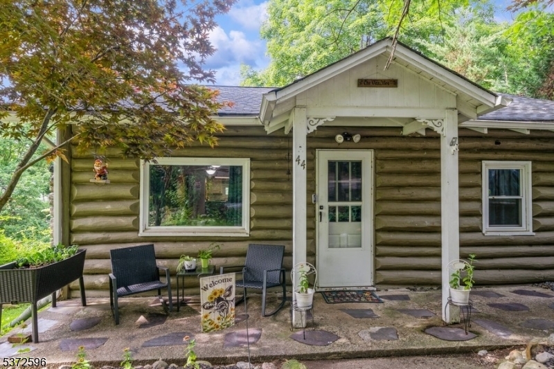 Property Photo:  44 Grandview Ave  NJ 07460 