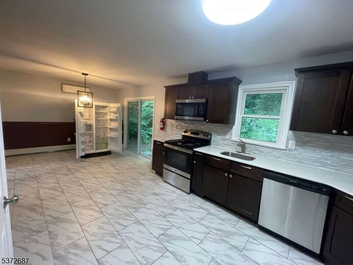 Property Photo:  16 Andrea Dr  NJ 07462 