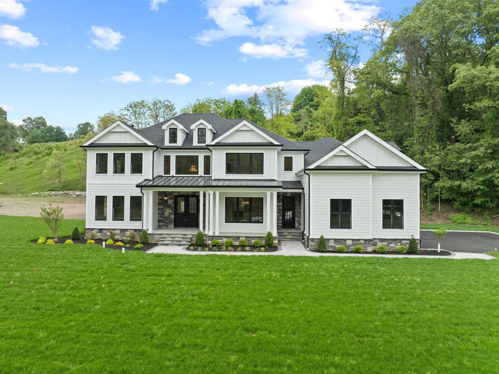 Property Photo: 1 Hilbert Court NJ 07082