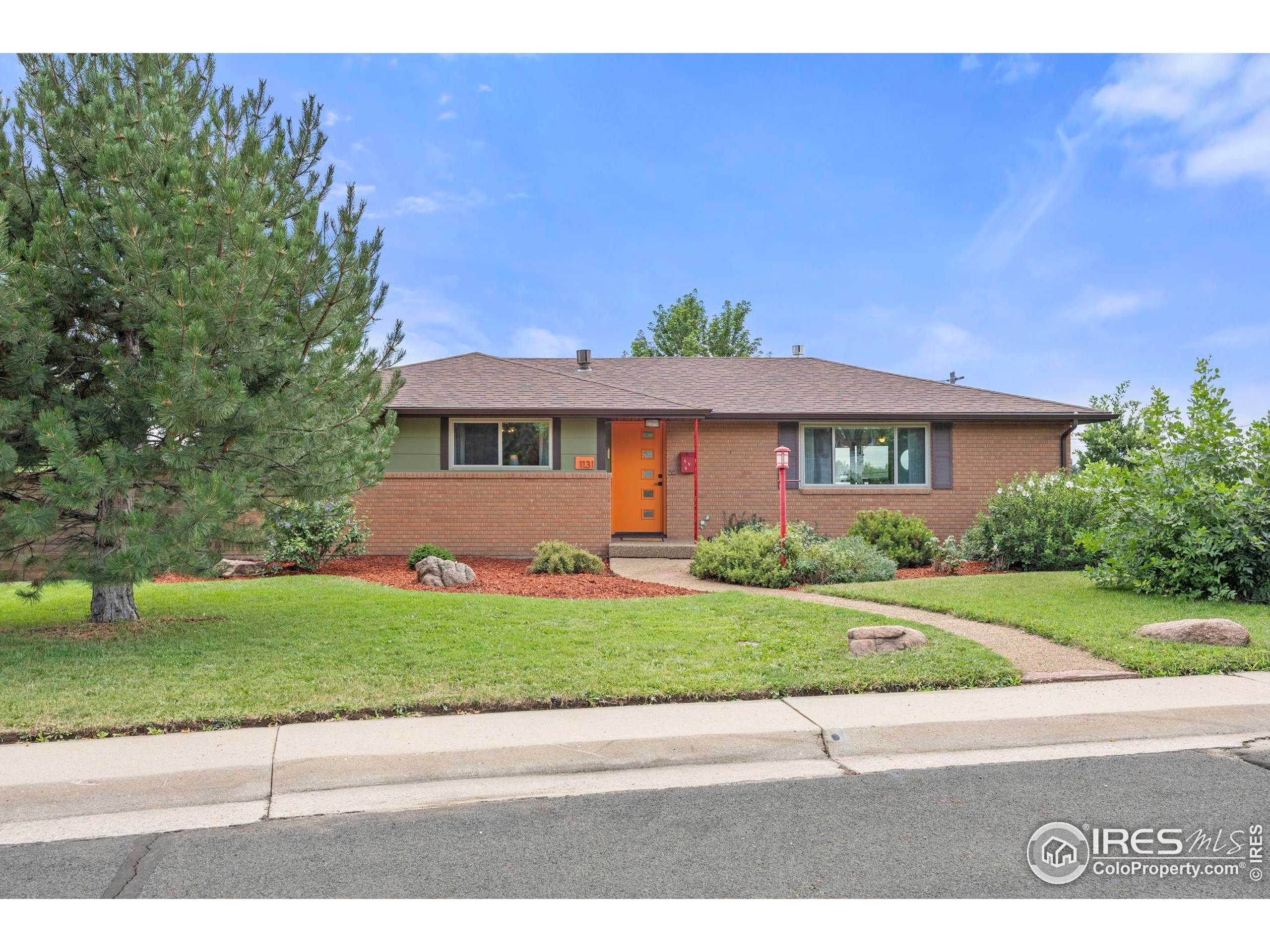 Property Photo: 1131 W Broadmoor Dr CO 80537