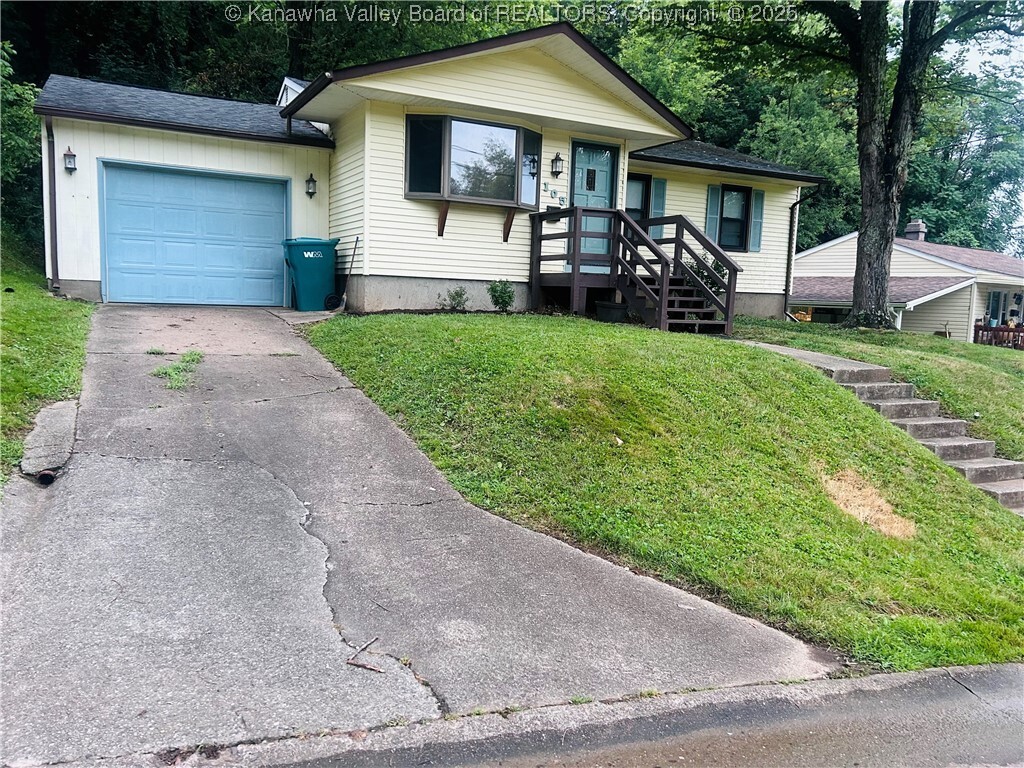 Property Photo: 105 Sunny Brook Drive WV 25177