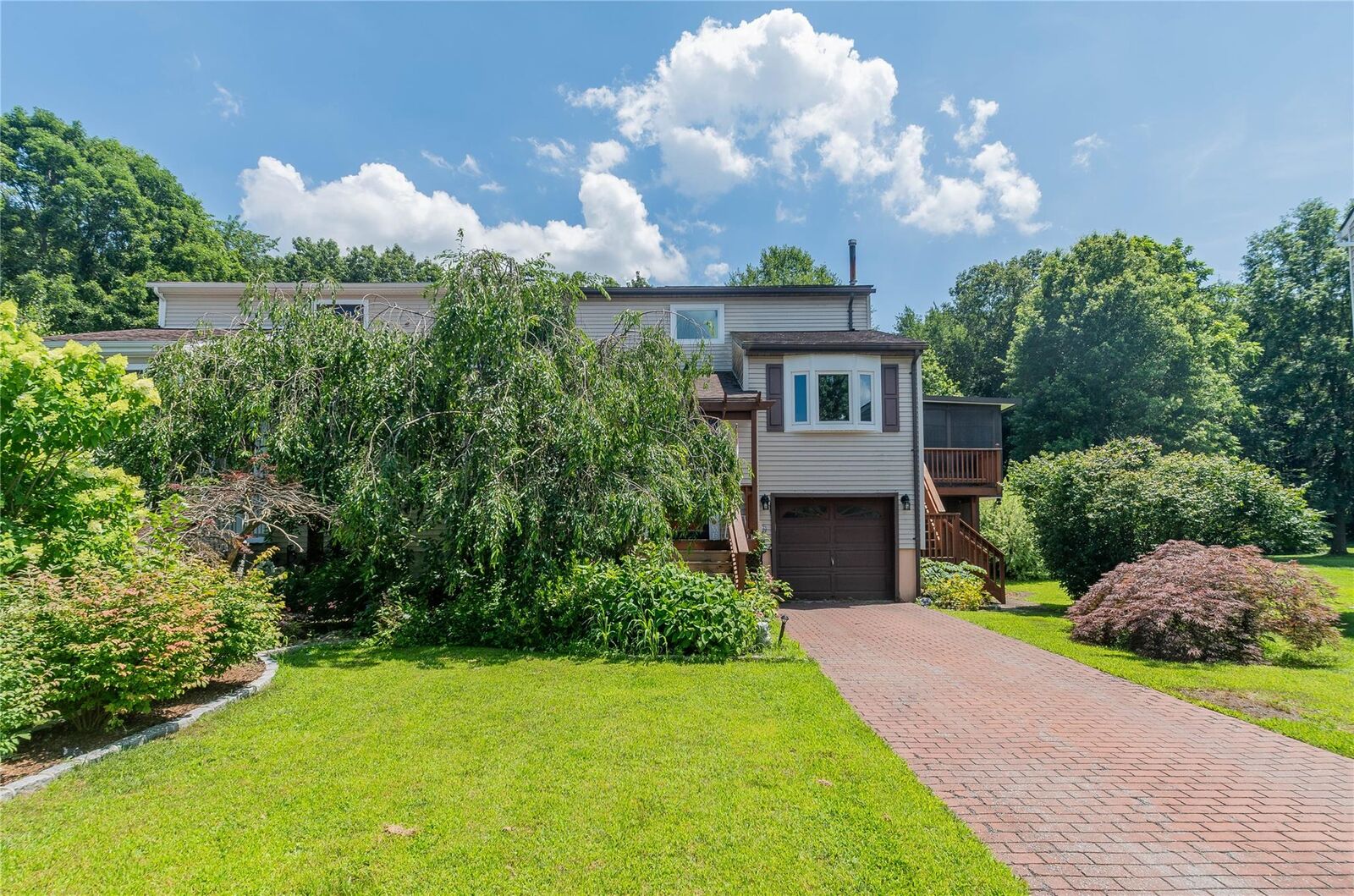 Property Photo: 11 Hamlet Court NY 12590