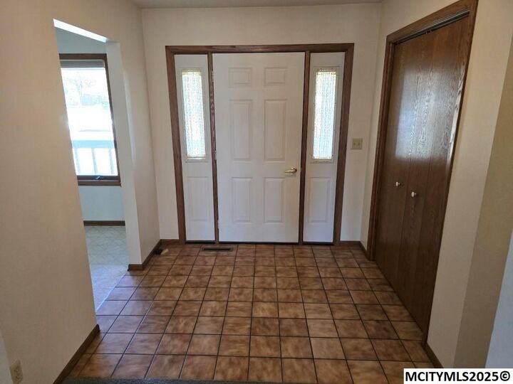 Property Photo:  1973 S Carolina  IA 50401 