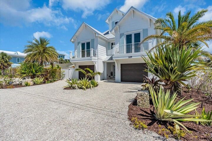 Property Photo:  229 Willow Avenue  FL 34216 